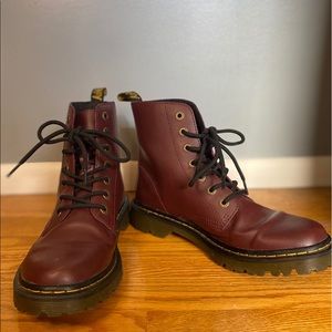 Dr. Martin Luana Boots (Size 9 Women)